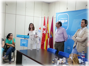 Los Mayores del Distrito y los Nuevos Madrileños, se reúnen con nuestra Presidenta Elena González-Moñux.